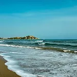 By The Sea E2 * Aglantzia