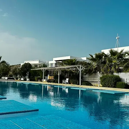 By The Sea E2 Apartment *