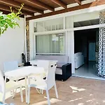 By The Sea E2 Apartment *
